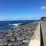 Ocean House Apartment *